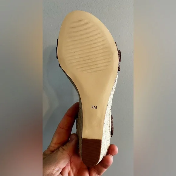 Talbots Brown Wedge Sandals with Scalloped Straps - Picture 5 of 6